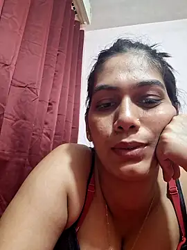 Snapshot of Garima_G chatting on October 22, 2025, 11:20 am Garima G online show from October 22, 2025, 11:20 am