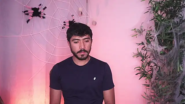 Snapshot of dam0n_fr0st chatting on October 21, 2025, 9:58 pm dam0n fr0st online show from October 21, 2025, 9:58 pm