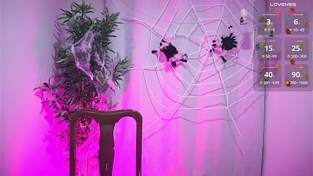 Snapshot of dam0n_fr0st chatting on October 25, 2025, 10:32 pm dam0n fr0st online show from October 25, 2025, 10:32 pm