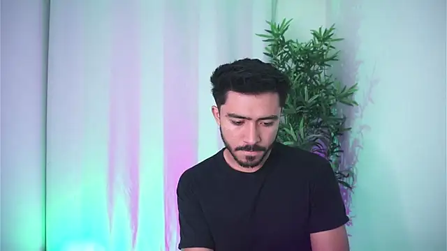 Snapshot of dam0n_fr0st chatting on November 28, 2025, 11:16 pm dam0n fr0st online show from November 28, 2025, 11:16 pm