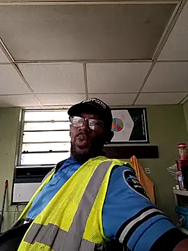 Txdarkmeat74 online show from April 1, 2026, 5:32 pm