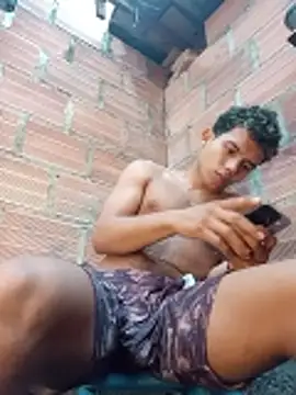 Snapshot of alex_candela chatting on February 18, 2026, 12:01 pm alex candela online show from February 18, 2026, 12:01 pm