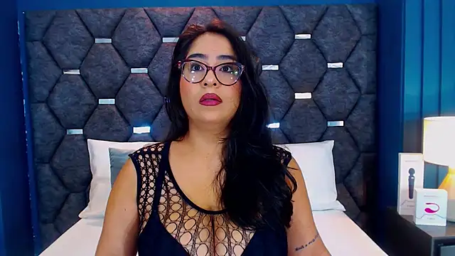 Snapshot of DevonPiers chatting on November 20, 2025, 2:29 pm DevonPiers online show from November 20, 2025, 2:29 pm