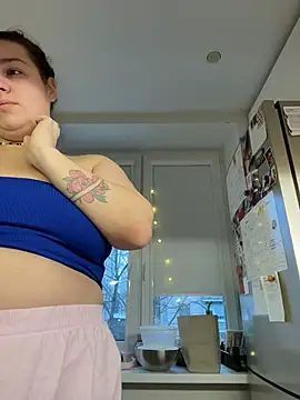 Snapshot of SuzieMurray chatting on November 22, 2025, 7:07 am SuzieMurray online show from November 22, 2025, 7:07 am