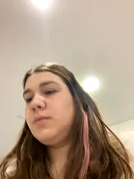 Snapshot of SuzieMurray chatting on November 7, 2025, 9:47 am SuzieMurray online show from November 7, 2025, 9:47 am