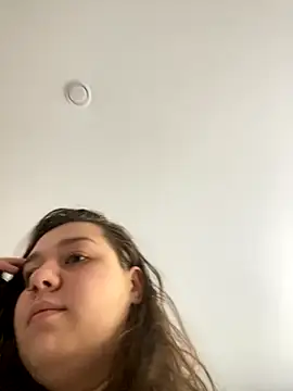 Snapshot of SuzieMurray chatting on October 19, 2025, 10:40 am SuzieMurray online show from October 19, 2025, 10:40 am