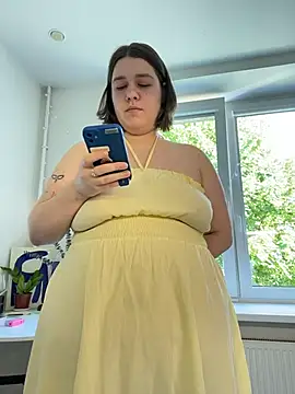Snapshot of SuzieMurray chatting on July 12, 2026, 8:15 am SuzieMurray online show from July 12, 2026, 8:15 am