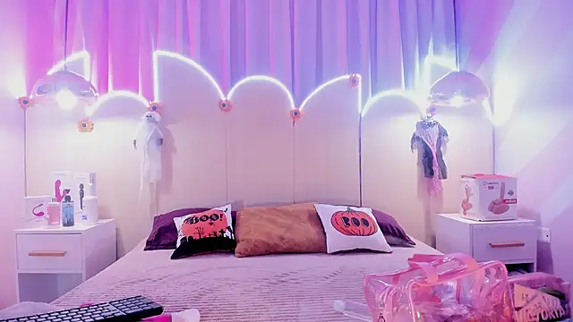 Snapshot of Laurentdupont04 chatting on October 15, 2025, 3:05 am Laurentdupont04 online show from October 15, 2025, 3:05 am