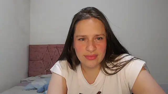 Snapshot of Serenity chatting on August 6, 2026, 12:05 am Serenity online show from August 6, 2026, 12:05 am