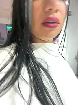 Im Little online show from October 14, 2025, 3:18 am