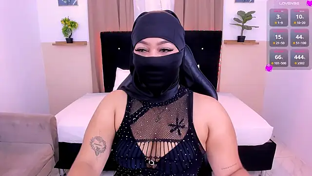 Snapshot of Kendra_Kait chatting on October 9, 2025, 11:55 am Kendra Kait online show from October 9, 2025, 11:55 am