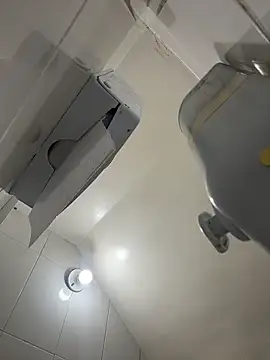 Snapshot of Tatiana_O chatting on November 23, 2025, 1:10 pm Tatiana O online show from November 23, 2025, 1:10 pm