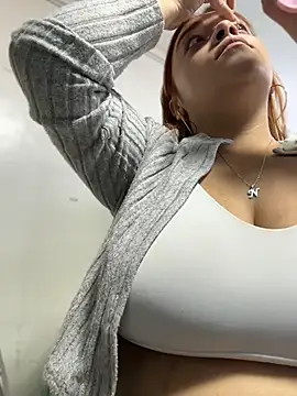 Snapshot of Tatiana_O chatting on July 1, 2026, 4:07 pm Tatiana O online show from July 1, 2026, 4:07 pm