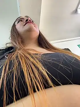 Snapshot of Tatiana_O chatting on November 25, 2025, 3:12 pm Tatiana O online show from November 25, 2025, 3:12 pm