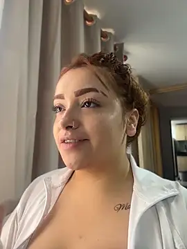 Snapshot of Tatiana_O chatting on May 7, 2026, 1:03 pm Tatiana O online show from May 7, 2026, 1:03 pm