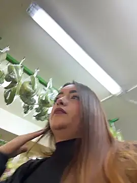 Snapshot of Tatiana_O chatting on November 11, 2025, 4:13 pm Tatiana O online show from November 11, 2025, 4:13 pm