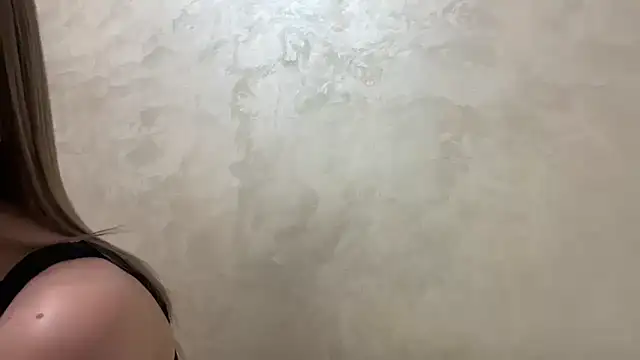 CaitlinaJayne23 online show from February 1, 2026, 6:28 pm