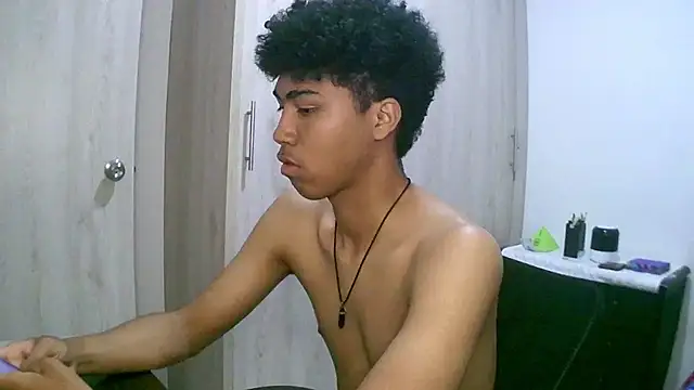 Snapshot of sexy_diamante_ chatting on September 26, 2025, 9:54 pm sexy diamante online show from September 26, 2025, 9:54 pm