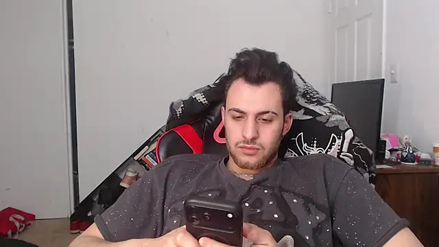 Snapshot of Mhmoodyi chatting on March 7, 2026, 4:19 am Mhmoodyi online show from March 7, 2026, 4:19 am