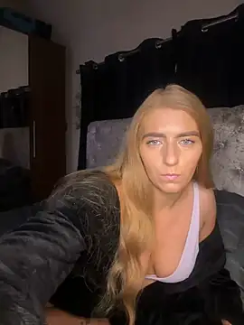 Snapshot of Summer_Paige chatting on January 25, 2025, 6:13 pm Summer Paige online show from January 25, 2025, 6:13 pm