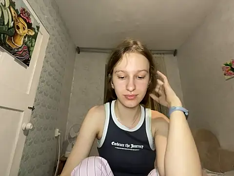 Snapshot of Eva_Angel3 chatting on June 18, 2026, 7:19 pm Eva Angel3 online show from June 18, 2026, 7:19 pm