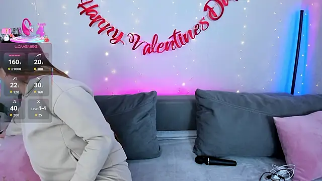 MelodyHudson online show from February 5, 2026, 8:37 pm