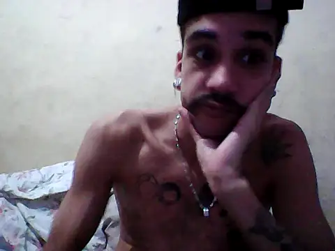 Snapshot of gatobranco001 chatting on March 19, 2025, 12:12 pm gatobranco001 online show from March 19, 2025, 12:12 pm