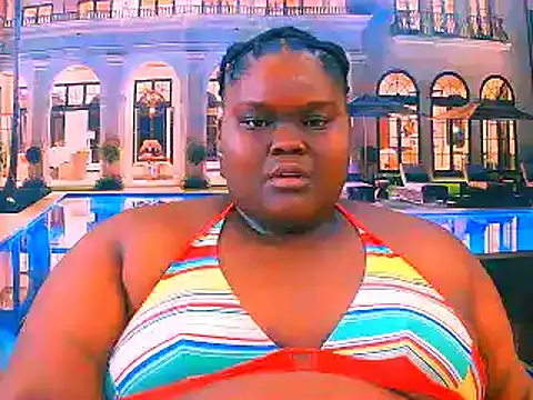 Snapshot of EbonyHotBuns chatting on June 22, 2026, 6:05 pm EbonyHotBuns online show from June 22, 2026, 6:05 pm