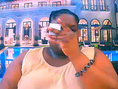 Snapshot of EbonyHotBuns chatting on June 26, 2026, 6:25 pm EbonyHotBuns online show from June 26, 2026, 6:25 pm