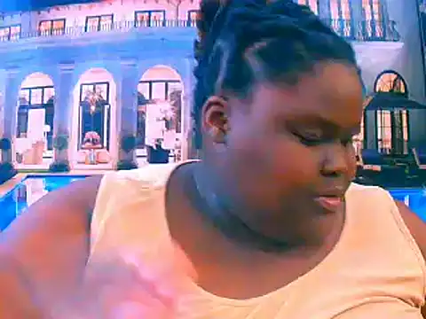 Snapshot of EbonyHotBuns chatting on June 30, 2026, 10:37 am EbonyHotBuns online show from June 30, 2026, 10:37 am