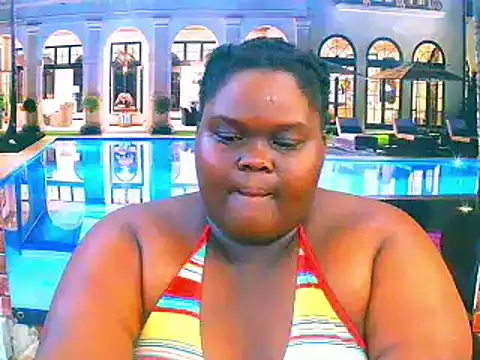 Snapshot of EbonyHotBuns chatting on July 13, 2026, 6:07 pm EbonyHotBuns online show from July 13, 2026, 6:07 pm