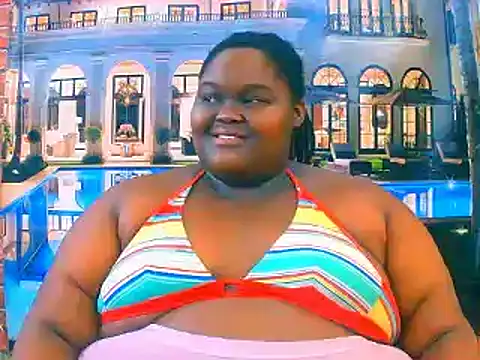 Snapshot of EbonyHotBuns chatting on May 19, 2026, 6:26 pm EbonyHotBuns online show from May 19, 2026, 6:26 pm