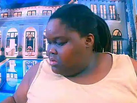 Snapshot of EbonyHotBuns chatting on May 29, 2026, 5:24 am EbonyHotBuns online show from May 29, 2026, 5:24 am