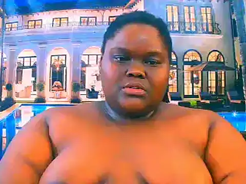 Snapshot of EbonyHotBuns chatting on June 11, 2026, 12:32 am EbonyHotBuns online show from June 11, 2026, 12:32 am