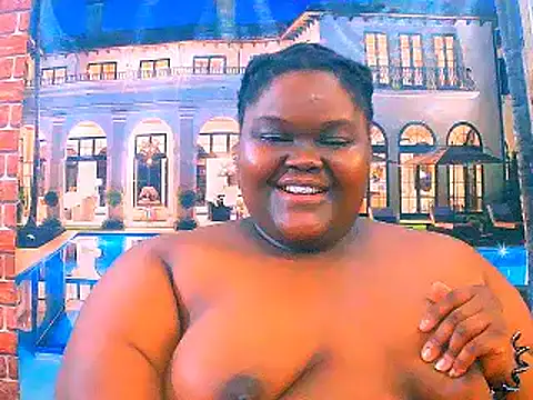 Snapshot of EbonyHotBuns chatting on July 2, 2026, 5:35 am EbonyHotBuns online show from July 2, 2026, 5:35 am