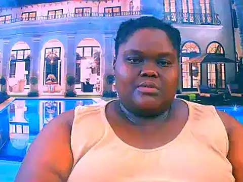 Snapshot of EbonyHotBuns chatting on July 7, 2026, 6:47 am EbonyHotBuns online show from July 7, 2026, 6:47 am