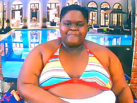 Snapshot of EbonyHotBuns chatting on July 17, 2026, 11:29 am EbonyHotBuns online show from July 17, 2026, 11:29 am