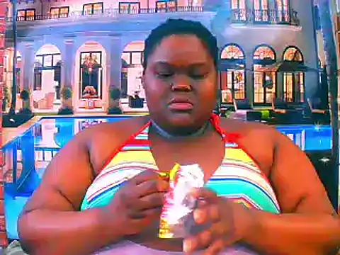 Snapshot of EbonyHotBuns chatting on June 2, 2026, 6:30 pm EbonyHotBuns online show from June 2, 2026, 6:30 pm