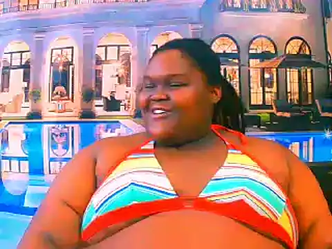 Snapshot of EbonyHotBuns chatting on June 16, 2026, 6:13 am EbonyHotBuns online show from June 16, 2026, 6:13 am