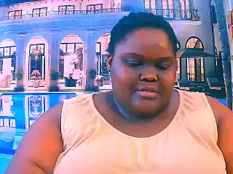 Snapshot of EbonyHotBuns chatting on June 18, 2026, 9:14 am EbonyHotBuns online show from June 18, 2026, 9:14 am