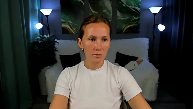 Snapshot of MichelleOrtis chatting on September 17, 2025, 12:51 pm MichelleOrtis online show from September 17, 2025, 12:51 pm