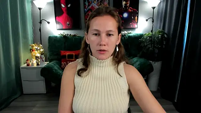 Snapshot of MichelleOrtis chatting on December 14, 2025, 5:24 am MichelleOrtis online show from December 14, 2025, 5:24 am