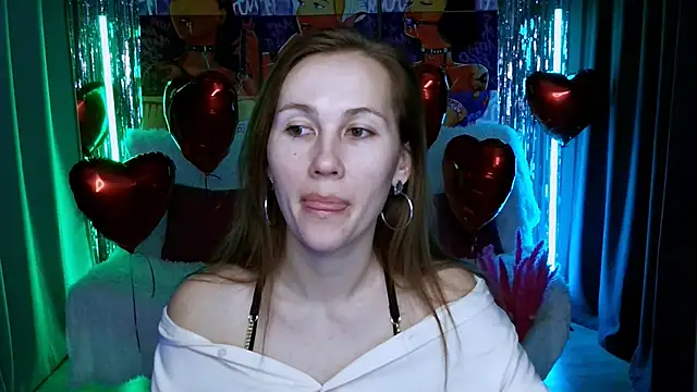 Snapshot of MichelleOrtis chatting on February 18, 2025, 4:58 pm MichelleOrtis online show from February 18, 2025, 4:58 pm