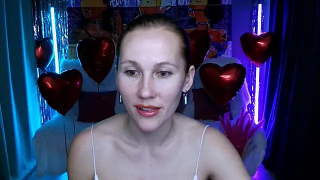 Snapshot of MichelleOrtis chatting on February 20, 2025, 1:30 pm MichelleOrtis online show from February 20, 2025, 1:30 pm