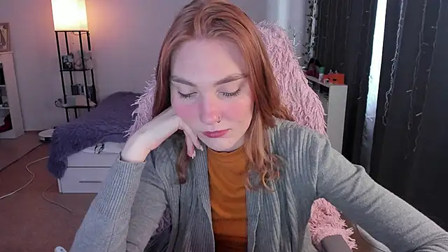 ReddHotPipper online show from February 27, 2026, 3:51 am