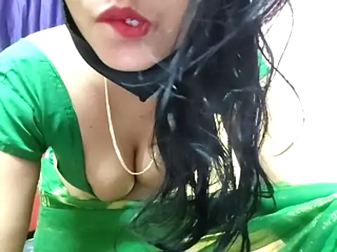 Snapshot of poojaxxx65 chatting on March 29, 2026, 10:55 pm poojaxxx65 online show from March 29, 2026, 10:55 pm