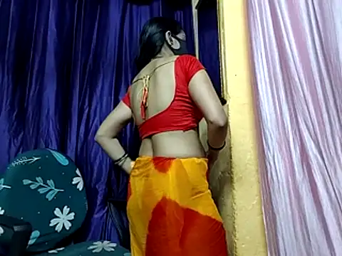 Snapshot of poojaxxx65 chatting on March 10, 2026, 10:58 pm poojaxxx65 online show from March 10, 2026, 10:58 pm