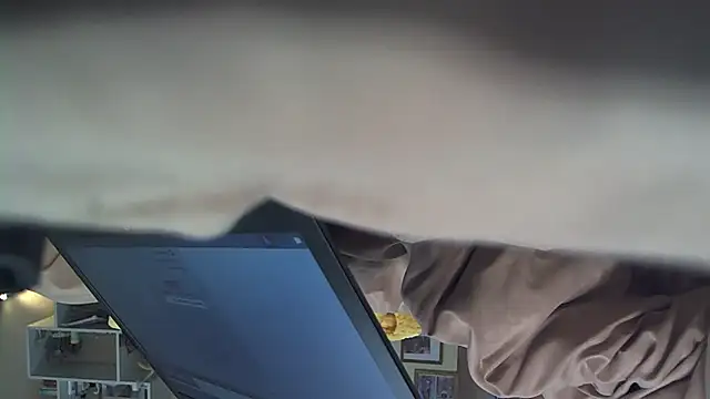 Snapshot of denxxx1992 chatting on January 17, 2025, 2:07 pm denxxx1992 online show from January 17, 2025, 2:07 pm