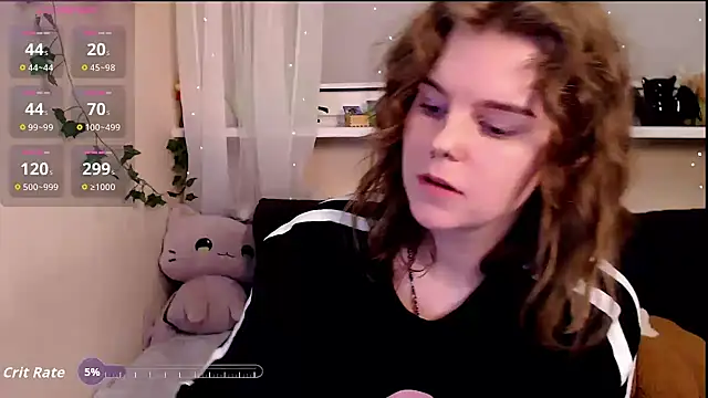 Snapshot of Moona_xx chatting on November 19, 2025, 6:30 pm Moona xx online show from November 19, 2025, 6:30 pm