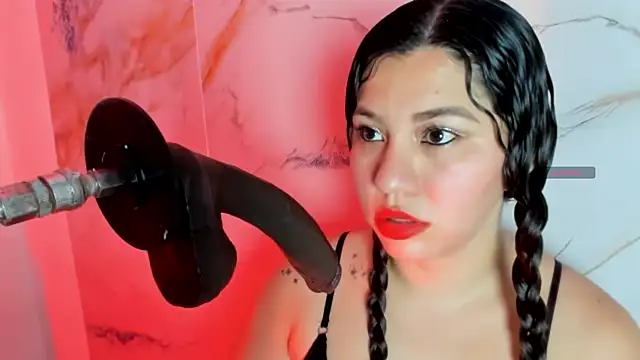 hade cute online show from February 11, 2026, 1:00 pm